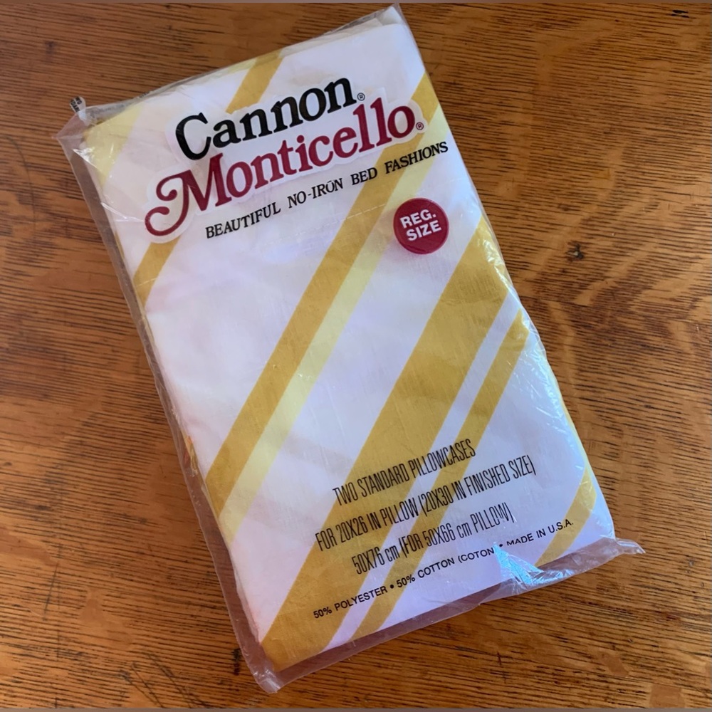 VTG CANNON Monticello No-iron Gold & Yellow Stripe Pillowcases NEW  Set of 2